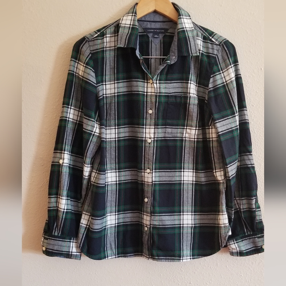 Tommy Hilfiger women plaid flannel shirt size medium